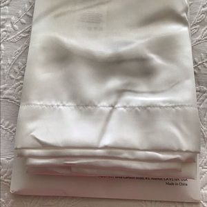 New never used satin pillow cases set of two